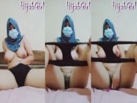 Tante HijabGirl Ngangkang Kobel Memek Jembut Lebat