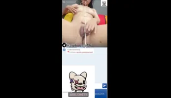 OmeTV Remas Tetek dan Colmek Keluar Lendir