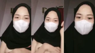 Dedek Hijab Gemes Berani Pamer Uting