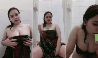 Mandi Kembang Bareng Ichaa Tobrut